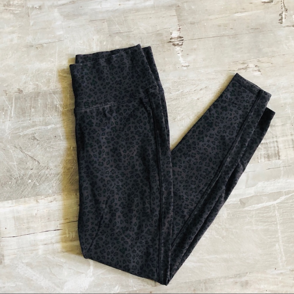 Old Navy Leopard Print Yoga Pants